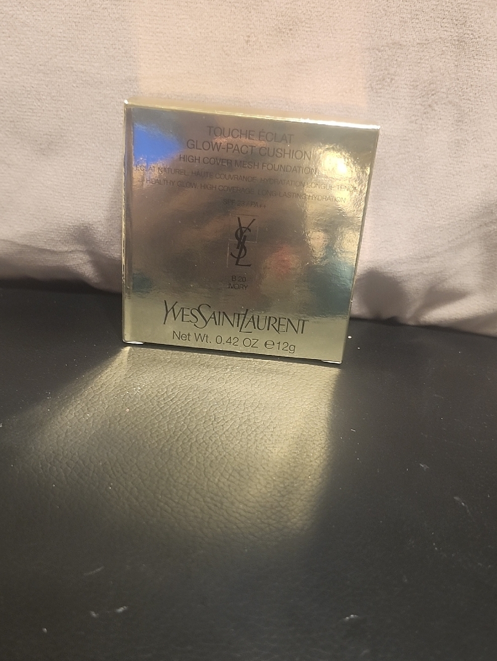 Yves Saint Laurent Glow-Pact Cushion Foundation - Gold Packaging, Ivory Shade